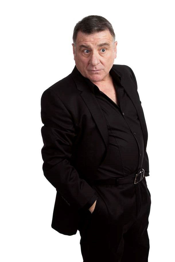 Manolo Royo backdrop