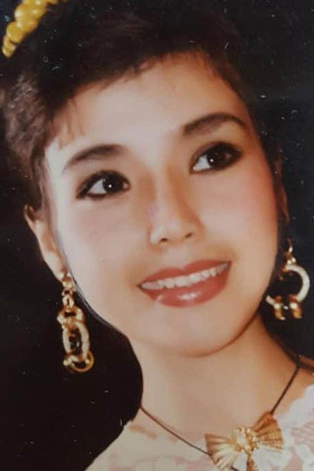 Lan Hương backdrop