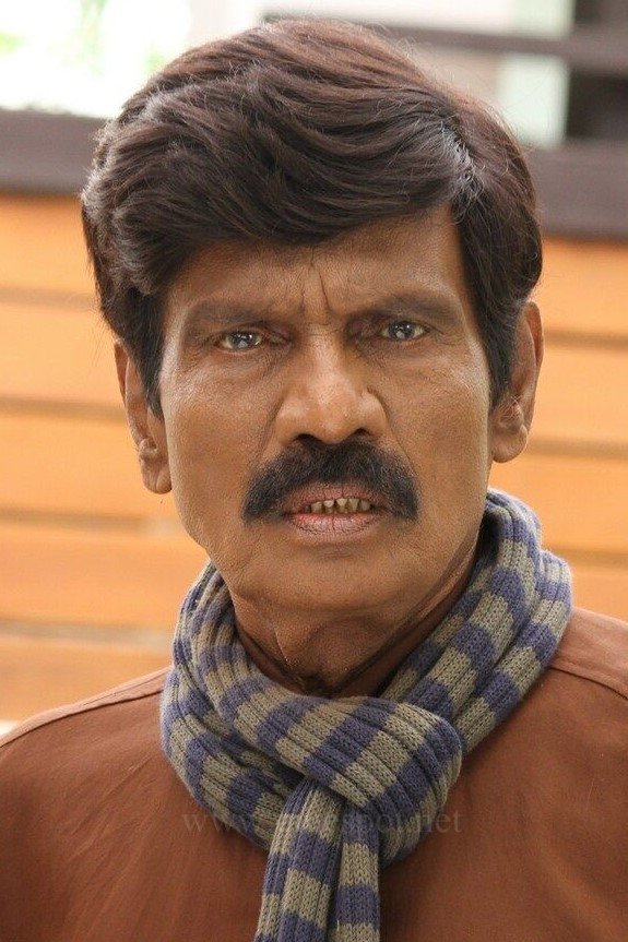 Goundamani backdrop