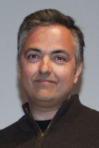 Ilias Giannakakis backdrop