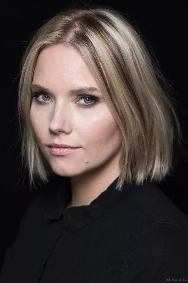 Roma Gąsiorowska backdrop