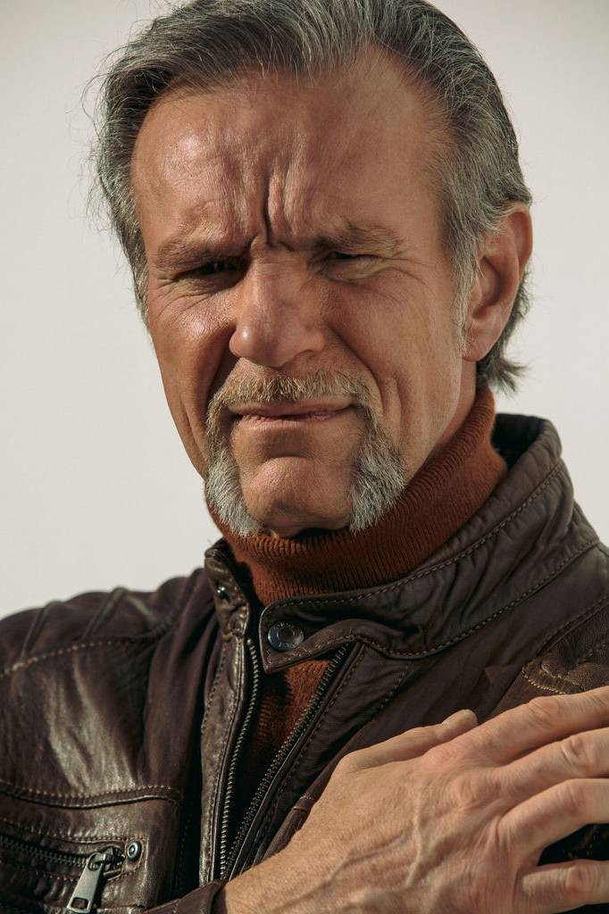 Viktor Krüger backdrop