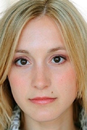 Noémie Dujardin backdrop