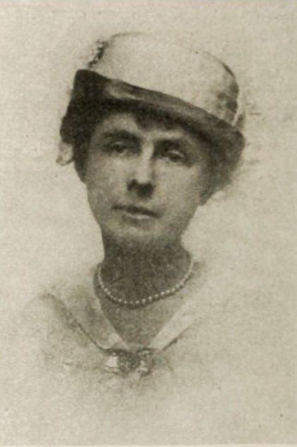 Maibelle Heikes Justice backdrop