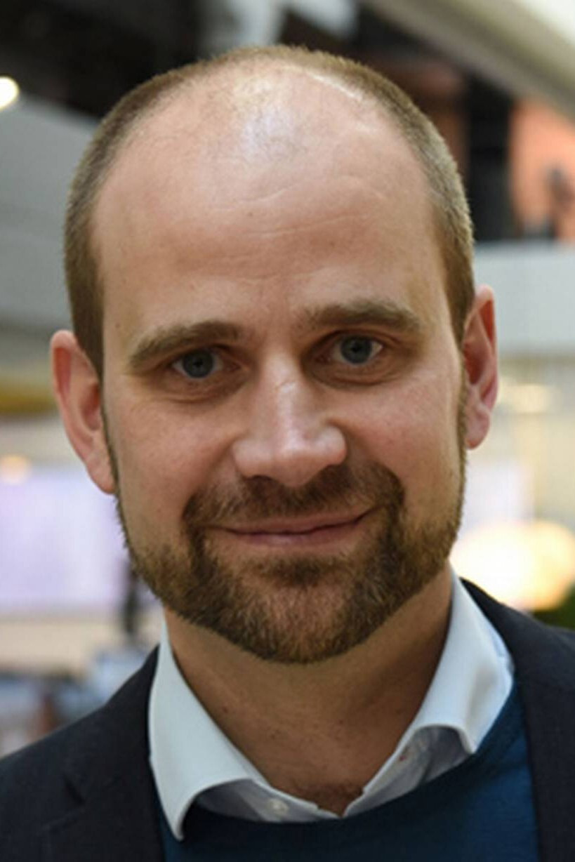 Morten Fisker backdrop