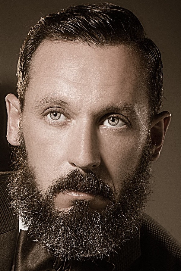 Ettore D'Alessandro backdrop