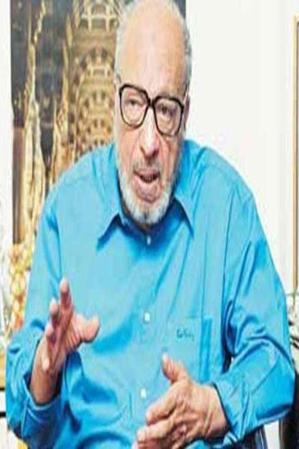 Ahmed Bahgat backdrop