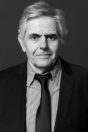 Max Freeman backdrop