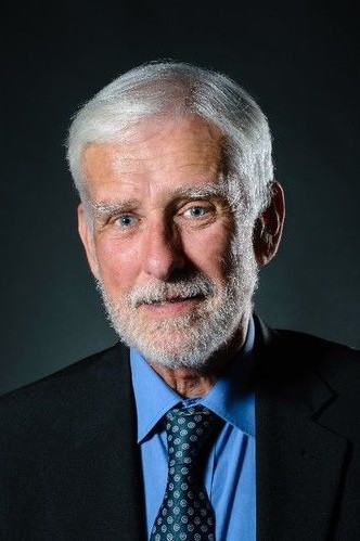 Robin Queree backdrop