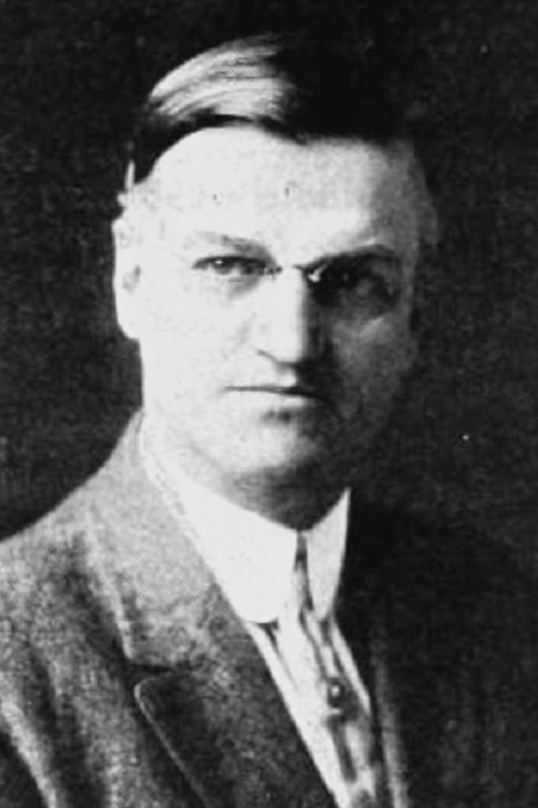 Xhorxh De Karlton backdrop