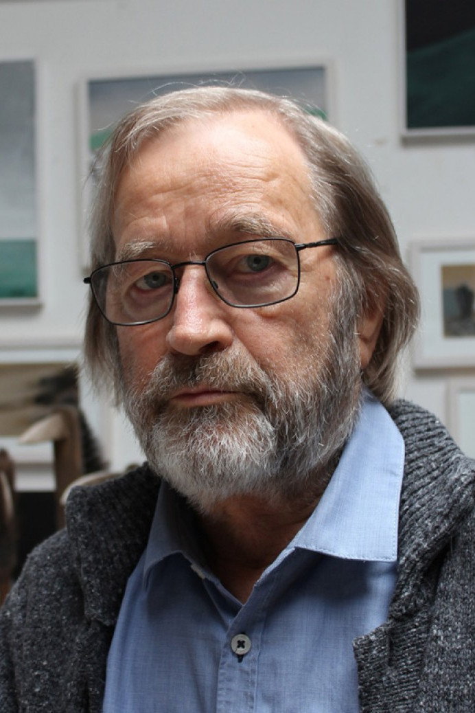 Franz Vinzentzen backdrop