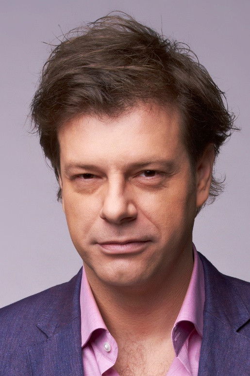 Attila Till backdrop