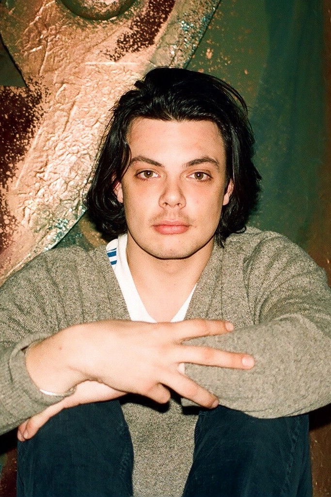 Steve Hewitt backdrop