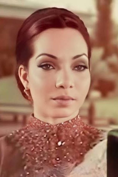 Tita Muñoz backdrop