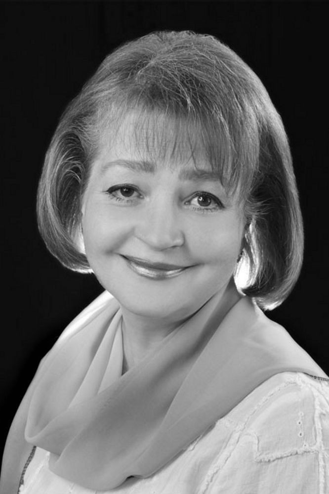 Marina Ilyichyova backdrop