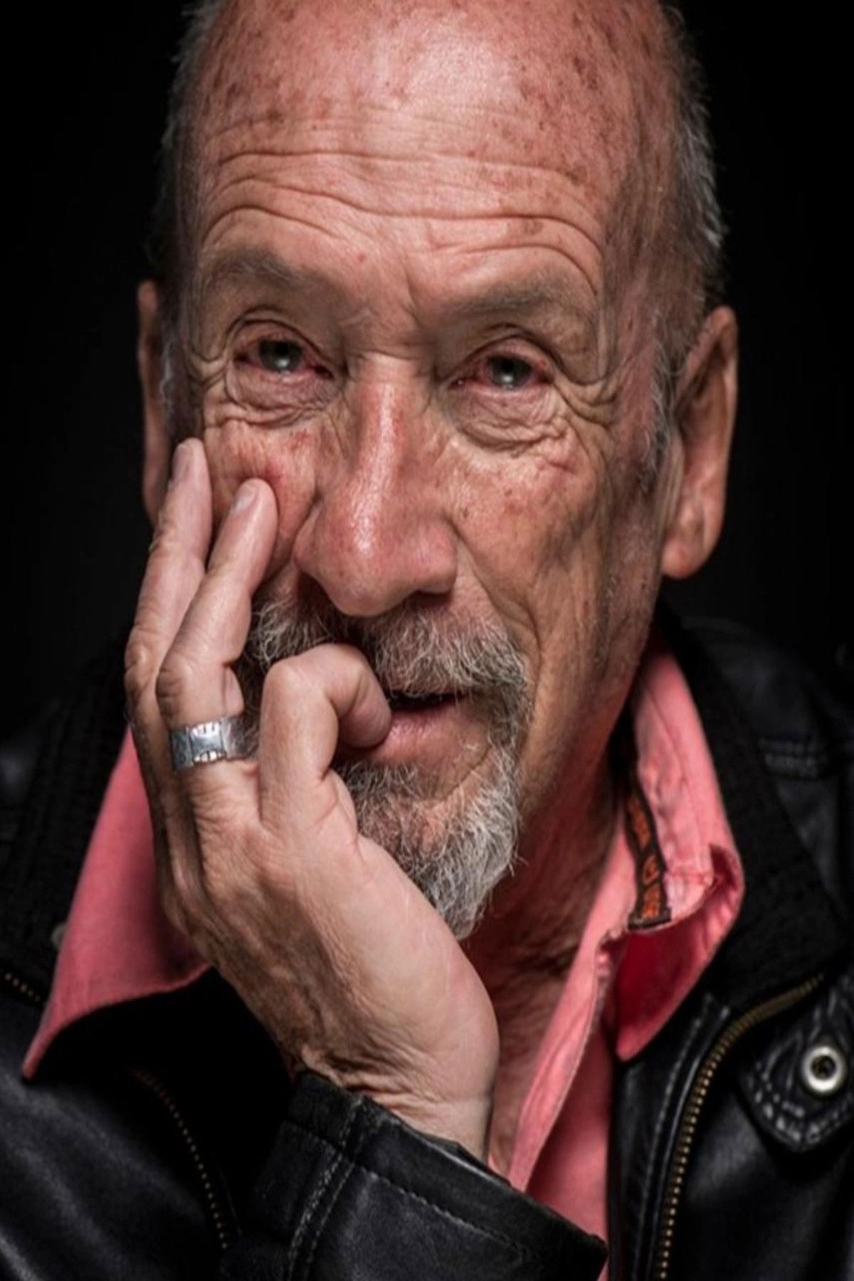 Álvaro Marenco backdrop