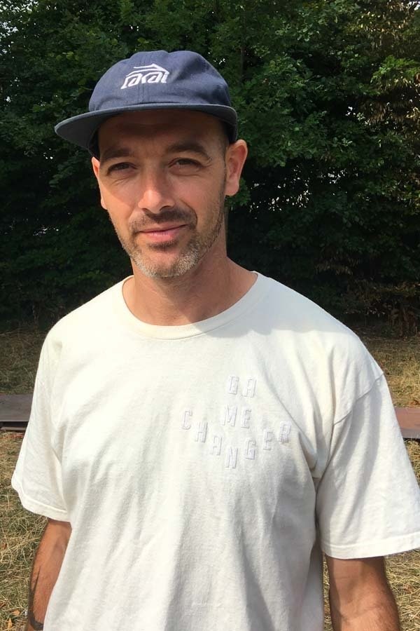 Jesus Fernandez backdrop