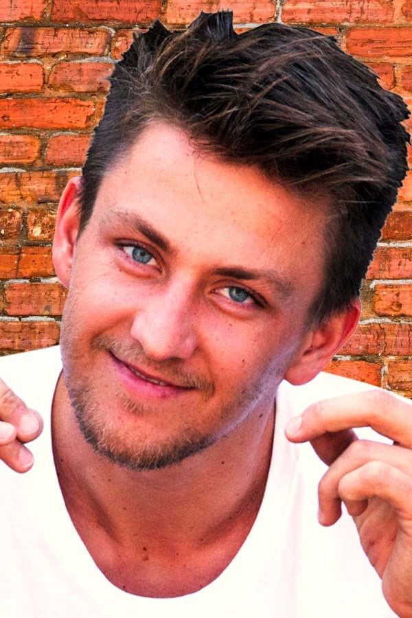 Miika Adamov backdrop