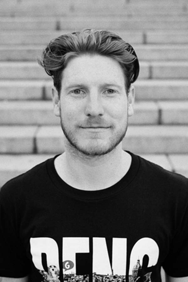 Wieger Van Wageningen backdrop