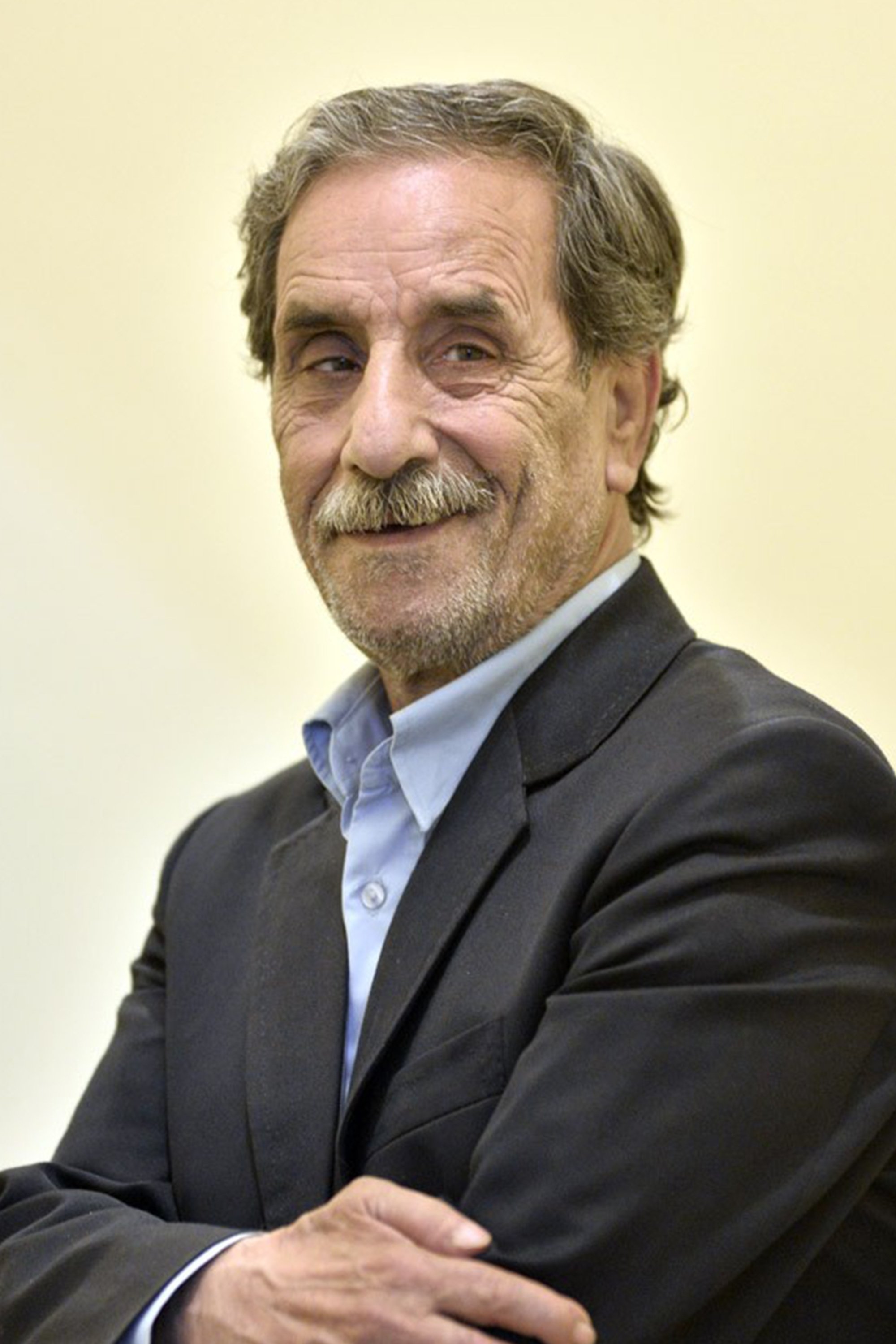 Mahmoud Basiri backdrop