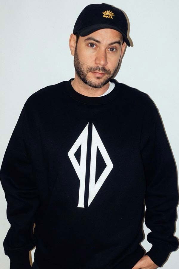 Jeff Lenoce backdrop