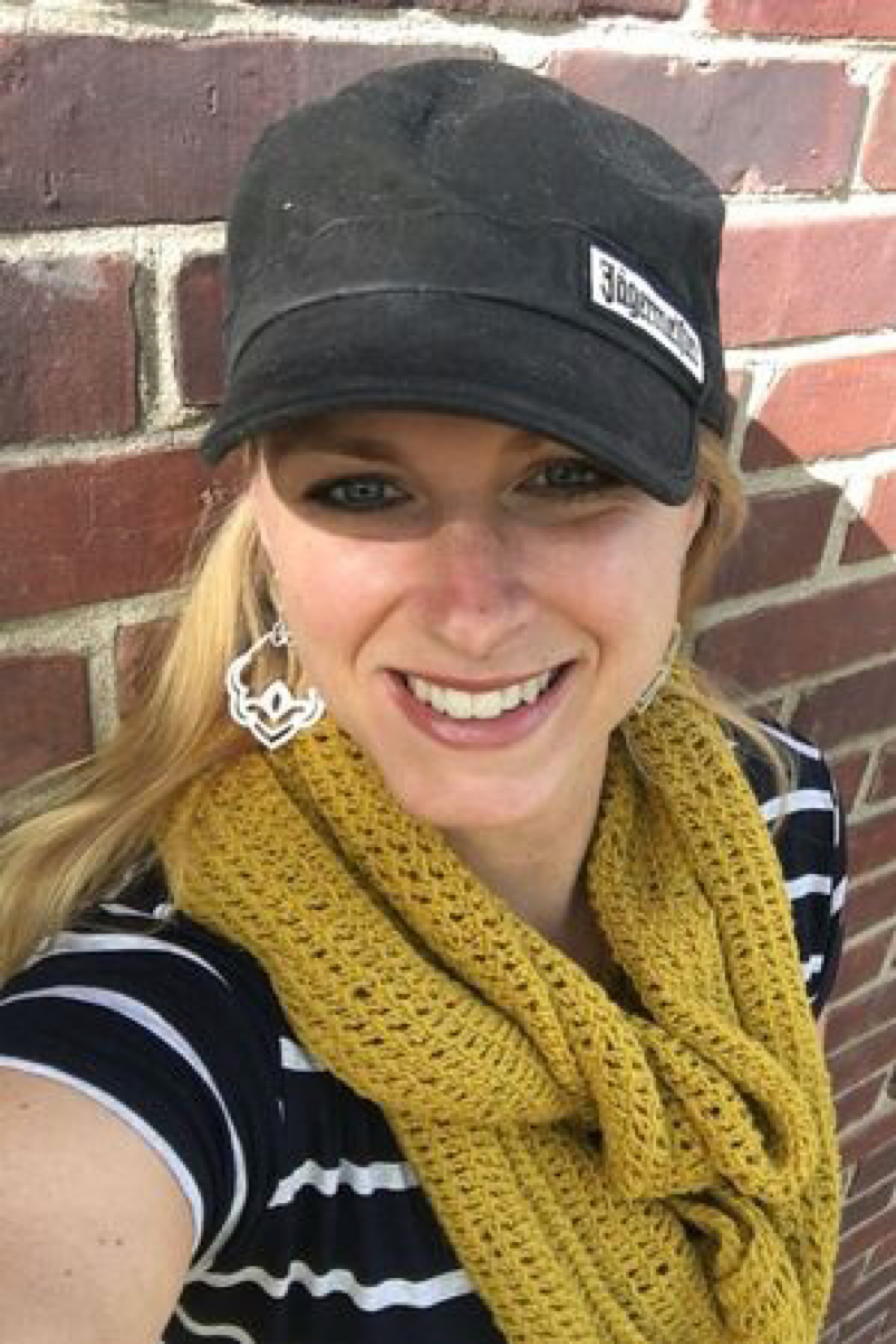 Leah Zabari backdrop