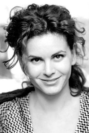 Anna Stante backdrop