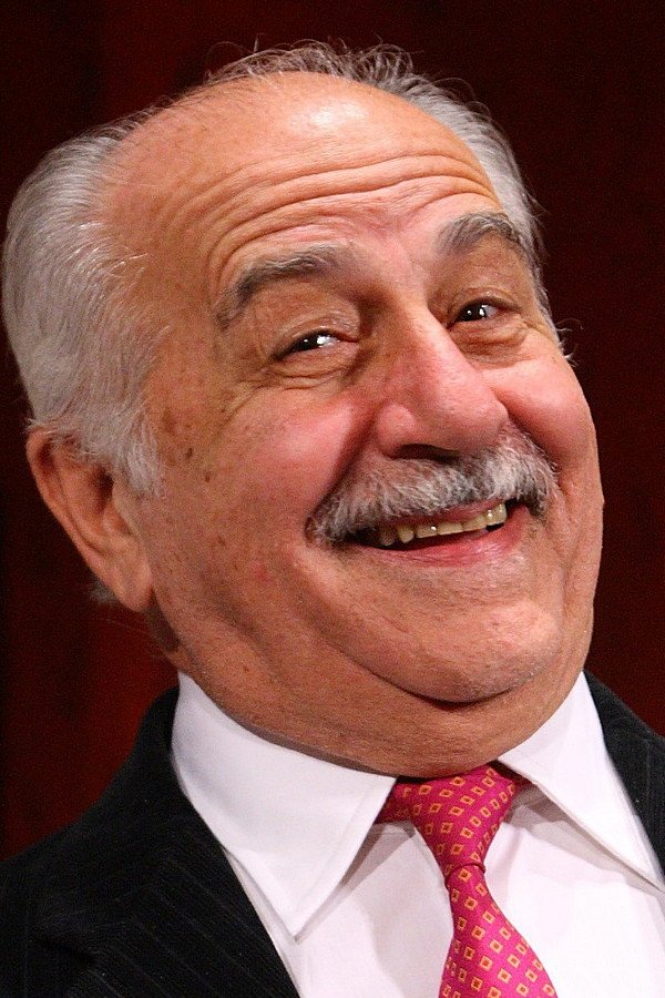 Luigi De Filippo backdrop