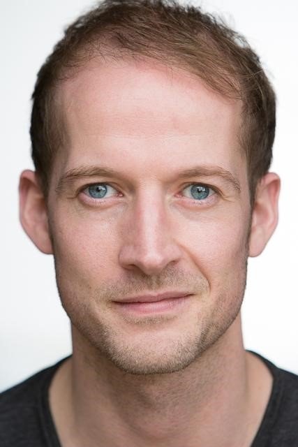 Alex Freeborn backdrop