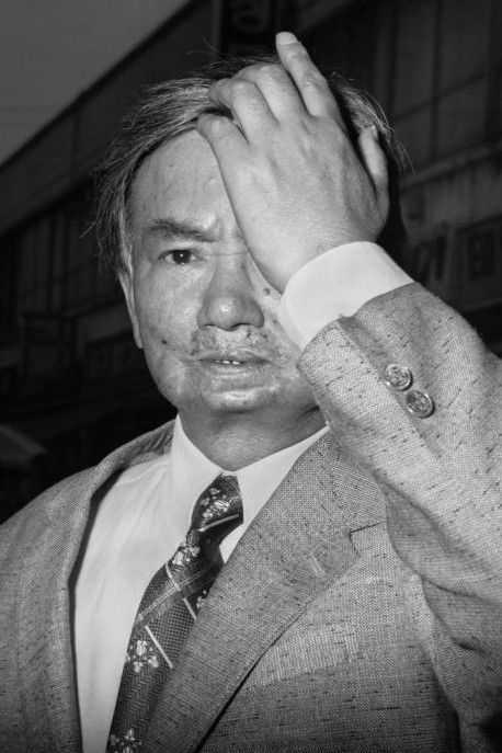 Chu Seok-yang backdrop