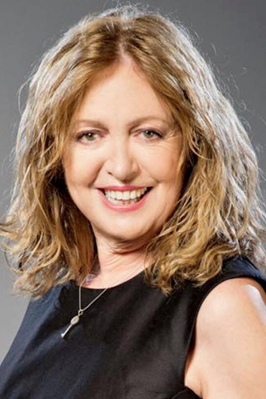 Carmen Arévalo backdrop