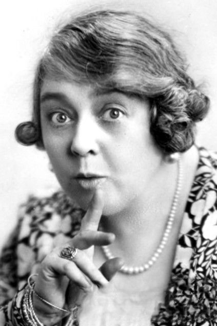 Laura Smithson backdrop