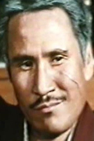 Park Dong-ryong backdrop