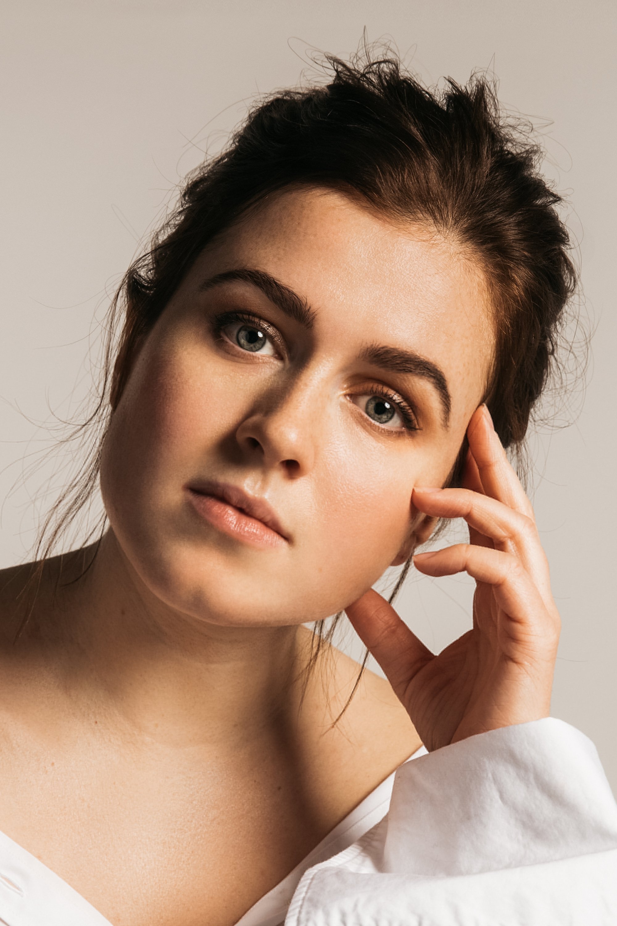 Amy Deasismont backdrop