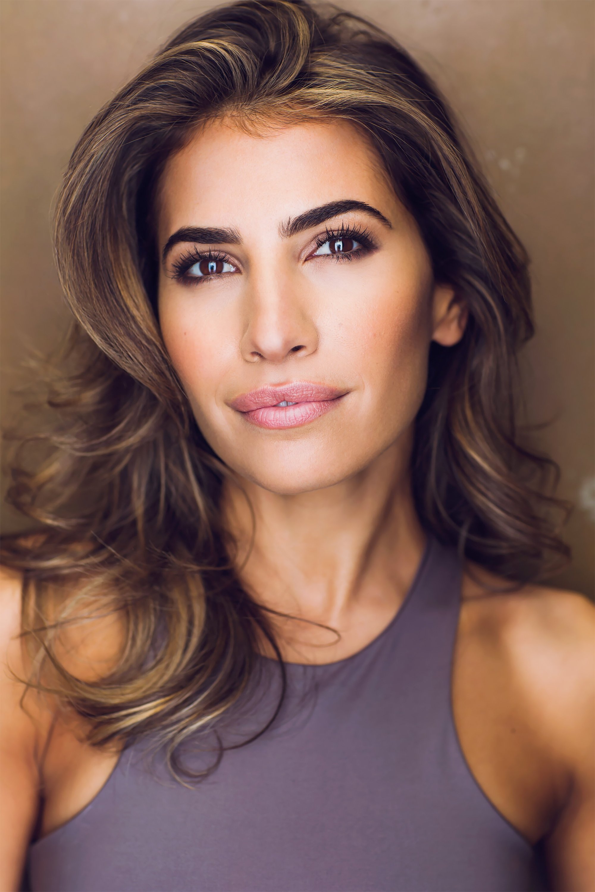 Carly Brooke backdrop