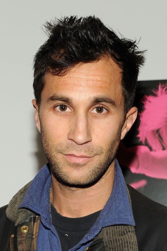 Ariel Schulman backdrop