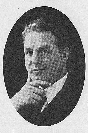 Kyösti Erämaa backdrop