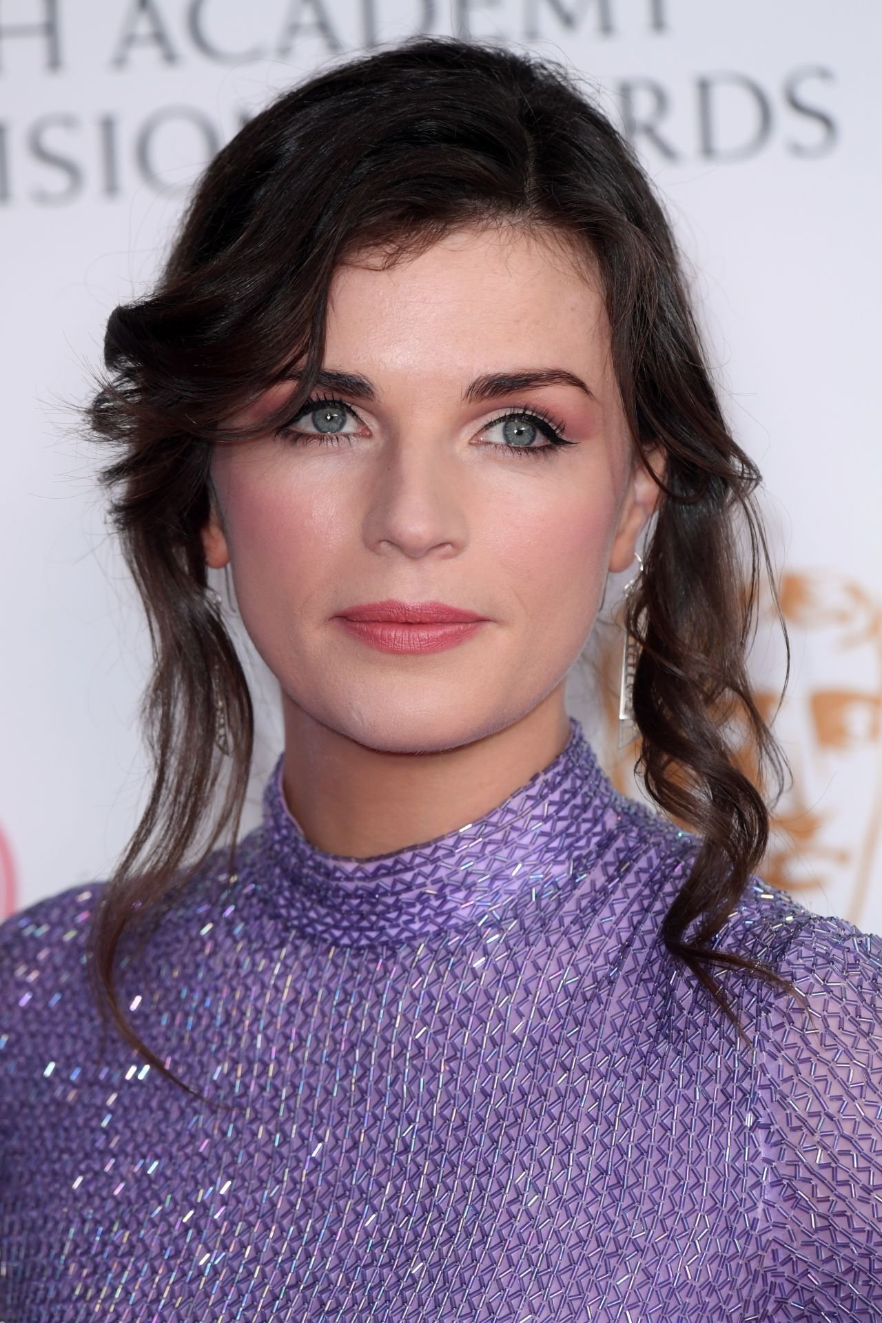 Aisling Bea backdrop