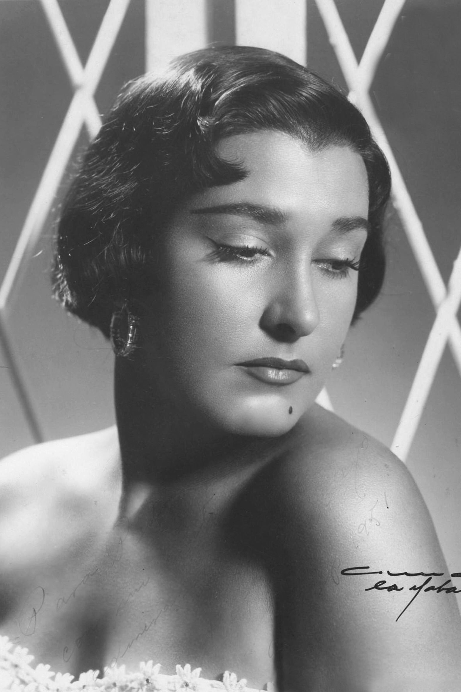 Pilín Vallejo backdrop