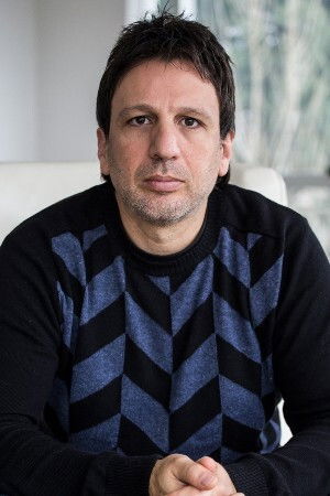 Federico Lemos backdrop