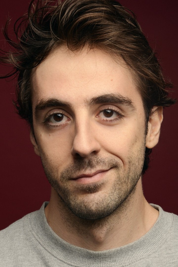 Andrea Dolente backdrop