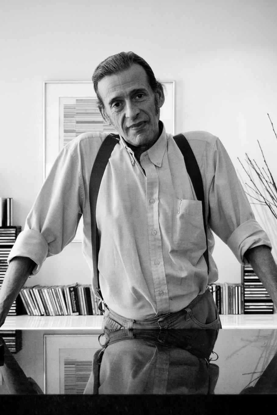 Eduardo Barberena backdrop