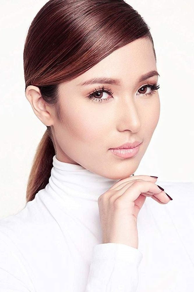 Emmanuelle Vera backdrop