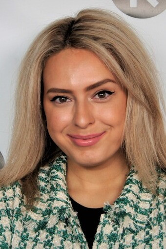 Hanna Martinson backdrop