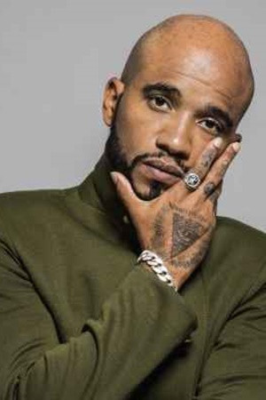 Flávio Renegado backdrop