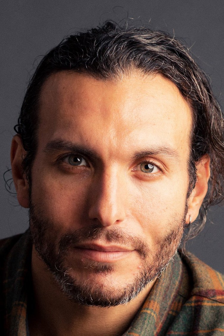 Angus McGruther backdrop