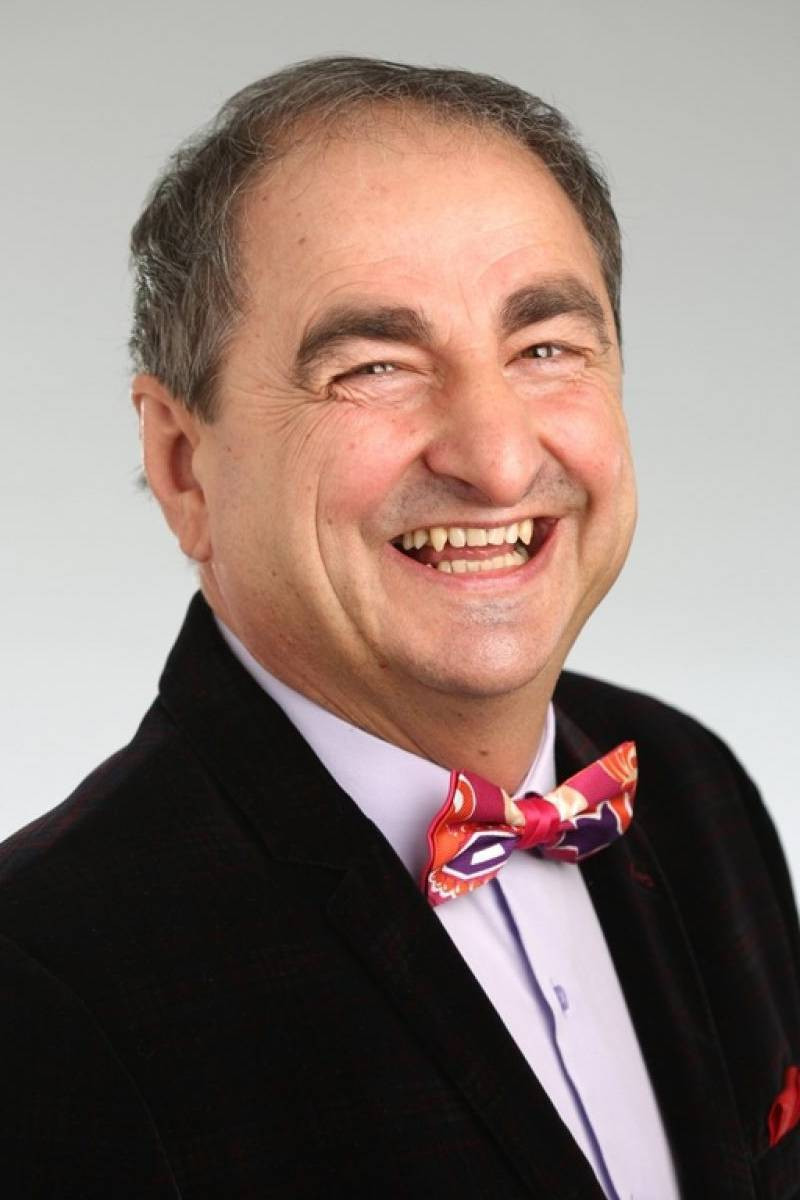 Vasile Muraru backdrop