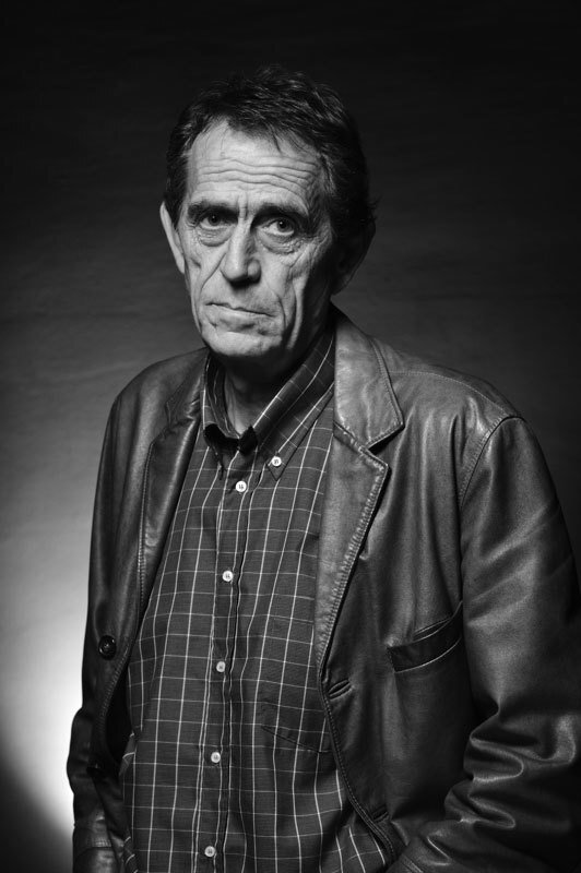 Momo Pićurić backdrop