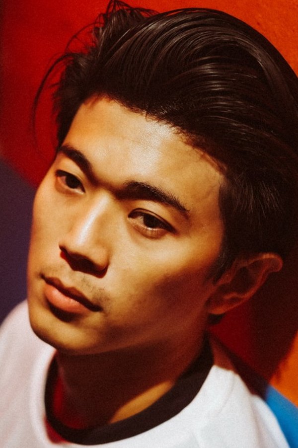 Lê Công Hoàng backdrop