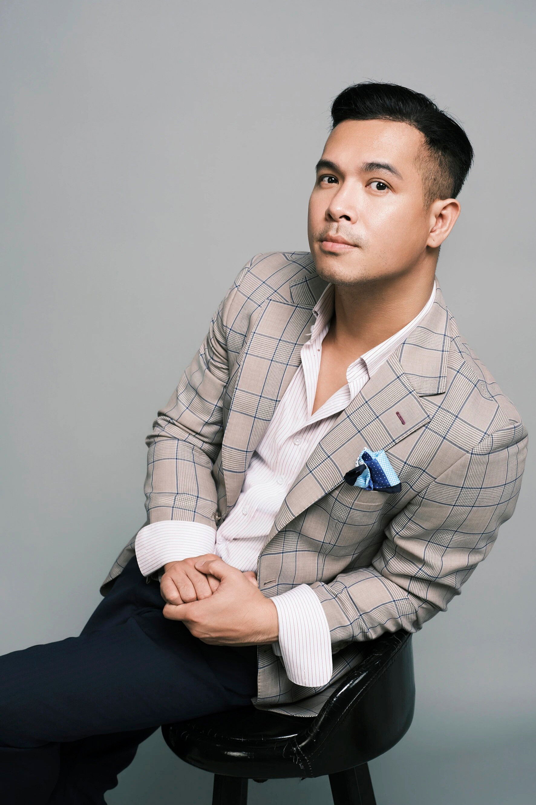 Trương Thế Vinh backdrop